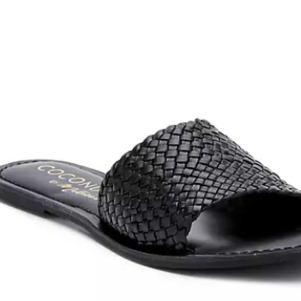 Zuma Coconuts genuine black woven leather flat sandals, size 6